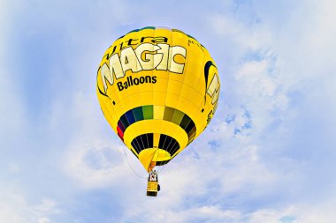 Igualada, Barselona, 6 Temmuz 2023. 27. Avrupa Balon Festivali. Sıcak hava balonlarının konsantrasyonu.
