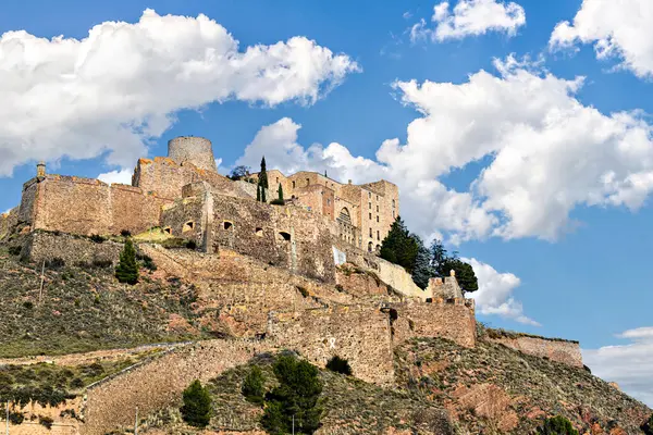 Cardona, Barcelona, Katalonya, İspanya 'daki ünlü ortaçağ kalesi
