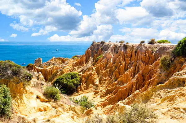 Portekiz, Algarve 'deki Marinha de Lagoa plajı.