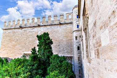 Valencia 'daki Gotik bir bina olan İpek Borsası UNESCO tarafından Dünya Mirası ilan edildi. Valencia Topluluğu, İspanya