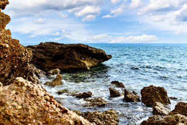 Miami Playa, Tarragona, Katalonya, İspanya 'daki güzel körfezin manzarası