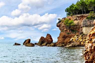 Miami Playa, Tarragona, Katalonya, İspanya 'daki güzel körfezin manzarası