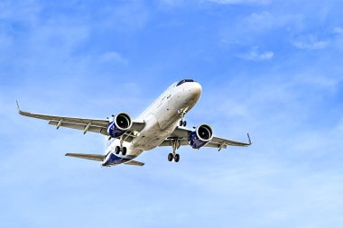 Barselona, İspanya; 1 Kasım 2023: Ege Havayolları şirketinin Airbus A320 uçağı, Josep Tarradellas Barselona-El Prat havaalanına indi.