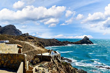 Cabo de Gata-Njar, Almeria, İspanya 'daki Denizkızı Resifi manzarası