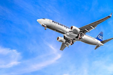 Barselona, İspanya; 1 Kasım 2023: Boeing 737 Air Europa şirketi, Josep Tarradellas Barselona-El Prat havaalanına indi.