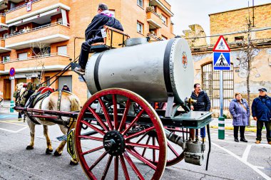 Igualada, Barselona, İspanya; 19 Ocak 2025: İgualada 'nın Üç Mezarı Festivali. Antik Igualada Traginers loncasının 203. yıldönümünde şehir sokaklarında turlar.. 