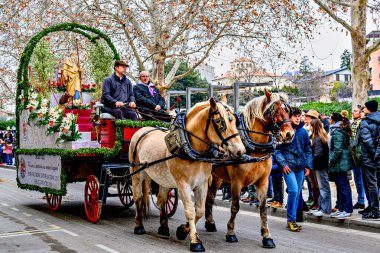 Igualada, Barselona, İspanya; 19 Ocak 2025: İgualada 'nın Üç Mezarı Festivali. Antik Igualada Traginers loncasının 203. yıldönümünde şehir sokaklarında turlar.. 