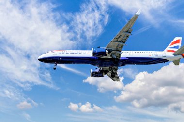 Barcelona, İspanya; 30 Mart 2025: British Airways Airbus A321 Barcelona-El Prat Josep Tarradellas Havaalanına indi.