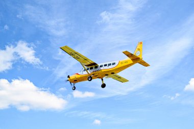 Barselona, İspanya; 30 Mart 2025: Cessna 208B Grand Caravan - Barcelona-El Prat 'taki Josep Tarradellas Havalimanı' nda Katalonya Haritalama Enstitüsü.