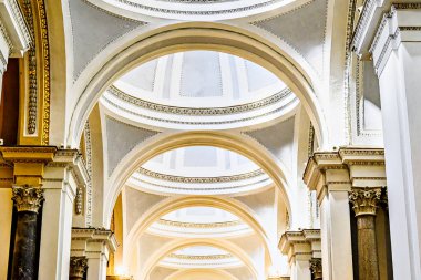 Palermo, İtalya, Sicilya; 18 Temmuz 2025: Bizans bazilikası Palermo Katedrali 'nin iç görünümü