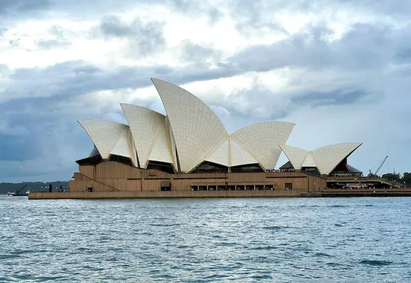 Iconic Sydney Skyline, Opera Binası ve Liman Köprüsü, Avustralya