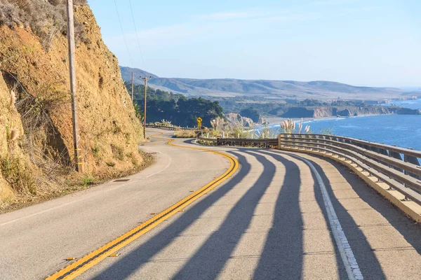 stock image Deerted stretch of the Pacific coast highway one in California on a sunny autumn day. Big Sur, CA, USA.