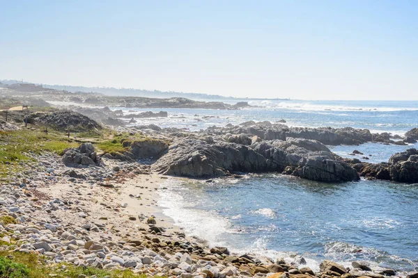 Plage Rocheuse Déserte Par Une Matinée Automne Brumeuse Monterey États — Photo