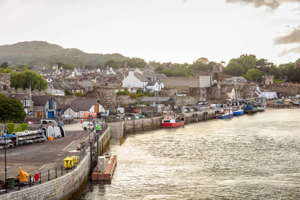 Utsikt Över Fiskehamn Vid Solnedgången Sommaren Conwy Wales Förenade Kungariket — Stockfoto