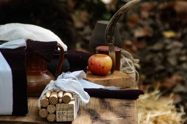 Tahta fıçı ve bir şişe şarapla sakin bir hayat.