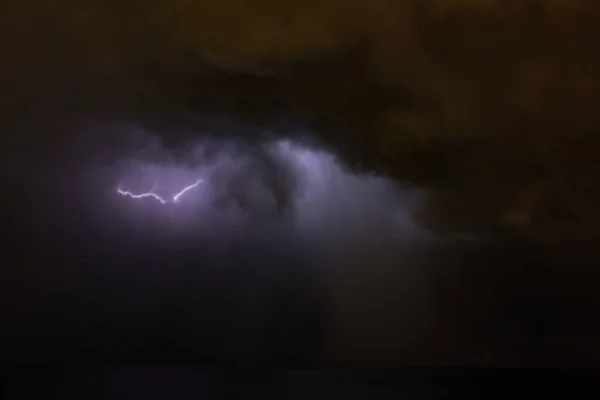 Blitz Und Donner Himmel Mit Wolken Der Nacht — Stockfoto
