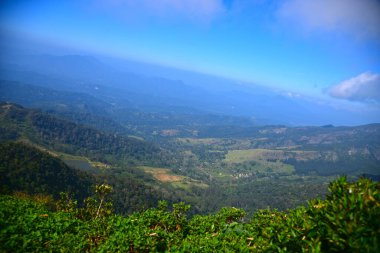 Riverston Sri Lanka 'da nefes alan manzara güzelliği - Manzara fotoğrafçılığı.