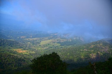 Riverston Sri Lanka 'da nefes alan manzara güzelliği - Manzara fotoğrafçılığı.