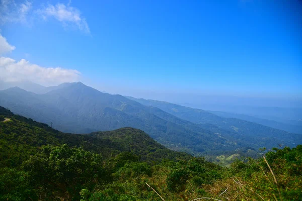 Riverston Sri Lanka 'da nefes alan manzara güzelliği - Manzara fotoğrafçılığı.