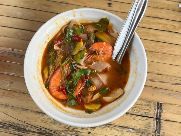 Karides, sebze, karides, Tayland çorbası, baharatlı yemek.