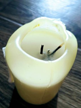 mum, yanmış mum, fotoğraf, mum listeleri, kibrit, yanmış kibrit, balmumu ve kibrit, yanmış, ışık, ışık bekliyor,