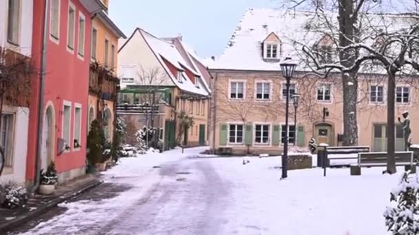 피르나의 주택을 보여주는 독일에서 보여줘 겨울에 — 비디오