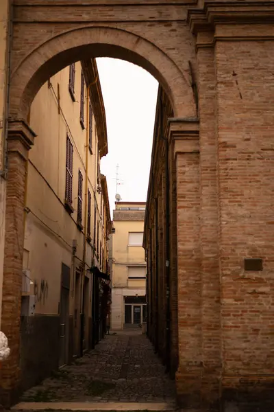 Rimini, Emilia Romagna, İtalya: Antica Pescheria, 18. yüzyılın antik balık pazarı Cavour Meydanı 'nda, şehrin eski kasabasında