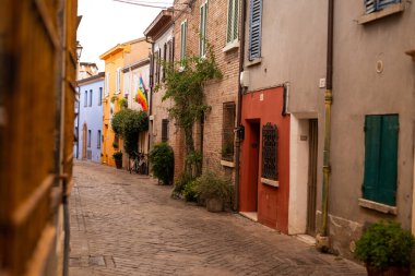 Rimini, Emilia Romagna, İtalya - 2024: Rimini 'deki Cavour Meydanı' ndaki eski balık pazarı