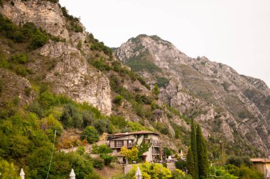 Lake garda, İtalya en büyük gölüdür. yarı yolda brescia verona ve arasında Venedik ve Milano hakkında Kuzey İtalya yer almaktadır.