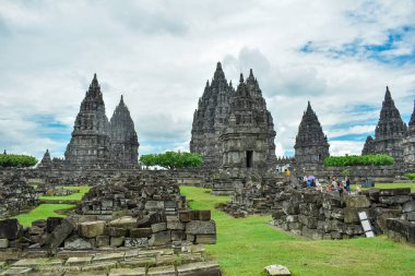 Prambanan Tapınağı Endonezya 'nın en büyük Hindu tapınağı olan Unesco Dünya Mirası Alanı' dır.