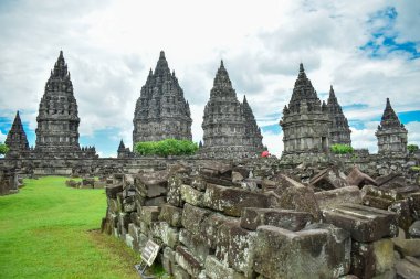 Prambanan Tapınağı Endonezya 'nın en büyük Hindu tapınağı olan Unesco Dünya Mirası Alanı' dır.