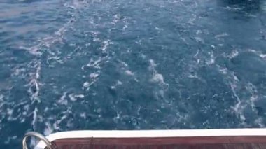 Teknenin yelkenli tarafında. Yüksek kalite 4k görüntü