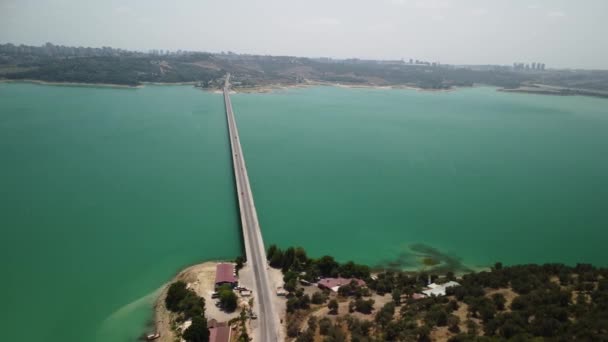 Híd Katalán Elhaladó Autók Felett Adana Vagyok Törökország Kiváló Minőségű — Stock videók