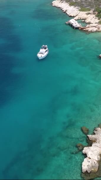 Drone Shot White Yact Sailing Coast Turkey Drone Camera Movement — Stock Video