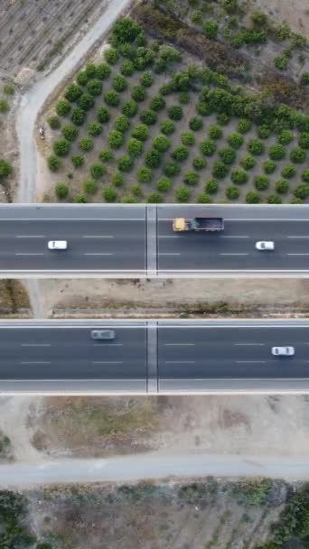 Αεροφωτογραφία Drone Mersin Viaduct Αεροφωτογραφία Βουνά Και Εθνική Οδό Αυτοκίνητα — Αρχείο Βίντεο
