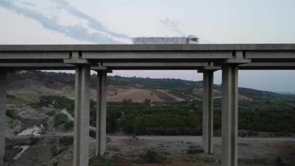 Air Drone Переглянути Mersin Viaduct Вид Повітря Гір Шосе Автомобілями — стокове відео