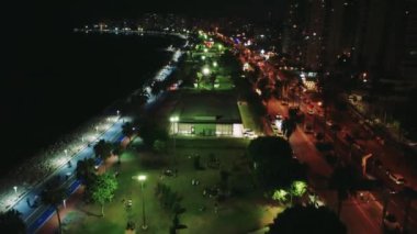 Akdeniz kenti Mersin 'in gece saatlerinde çekilen setin havadan görüntüsü. Yüksek kalite 4k görüntü