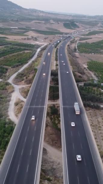 Εναέρια Drone Άποψη Της Κυκλοφορίας Αυτοκινήτων Στην Mersin Viaduct Αεροφωτογραφία — Αρχείο Βίντεο