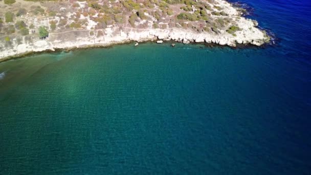 夏天中午时分 无人机飞越了地中海火鸡肉的海岸线 梅尔辛高质量的4K镜头 — 图库视频影像