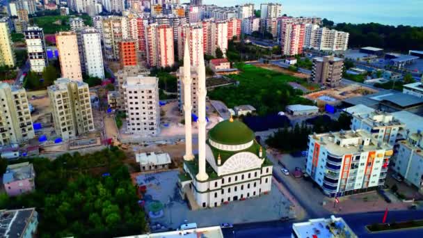 Vista Drone Nova Mesquita Com Dois Minaretes Mersin Pôr Sol — Vídeo de Stock
