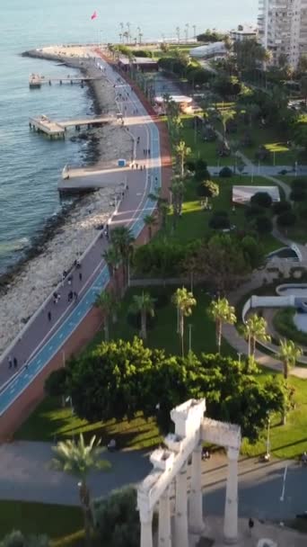 Drone Flies Mersin Showcasing Bicycle Paths Embankment Scenic Bicycle Path — Stock Video