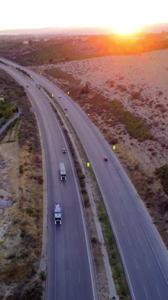 Drohne Erfasst Autobahn Mersin Ideal Für Roadtrip Enthusiasten Roadtrip Abenteuer — Stockvideo