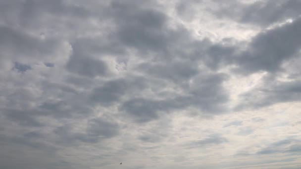 Čas Zapadajícího Slunce Oblohy Ukazuje Vyvíjející Oblačné Panorama Zatažený Horizont — Stock video