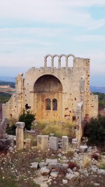 Drone Atas Okuzlu Mengungkapkan Reruntuhan Kuil Antik Situs Bersejarah Kuil — Stok Video