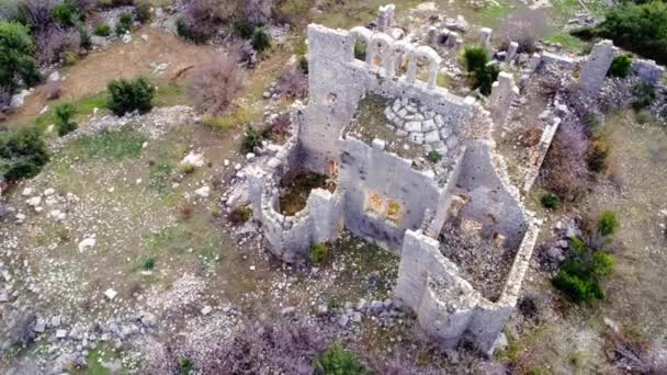 Drone Menjelajahi Reruntuhan Okuzlu Basilika Kristen Warisan Arsitektur Masa Lalu — Stok Video