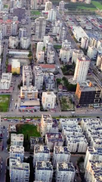 Повітря Мерсін Захоплює Унікальну Архітектуру Поєднуючи Сучасну Архітектуру Історичними Місцями — стокове відео
