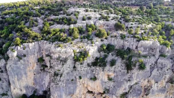 Drone Capture Panorama Montagne Haut Dans Les Montagnes Mettant Accent — Video