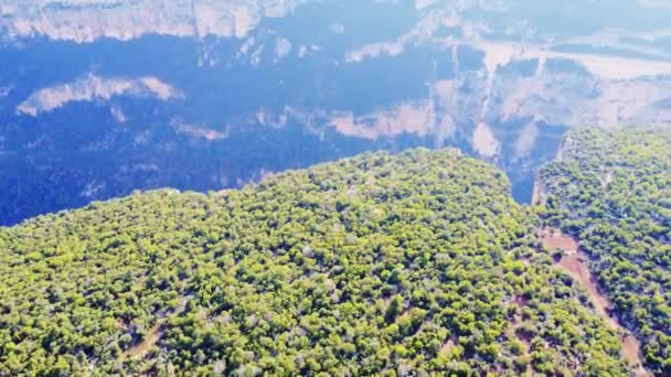 Experimente Voo Drone Alto Das Montanhas Capturando Panorama Montanha Rochas — Vídeo de Stock