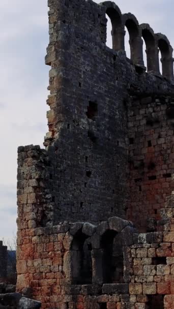 오쿠즈루 부지는 헬레니즘 시대를 비잔틴 시대에 이르기까지 대성당의 고고학적 오래된 — 비디오