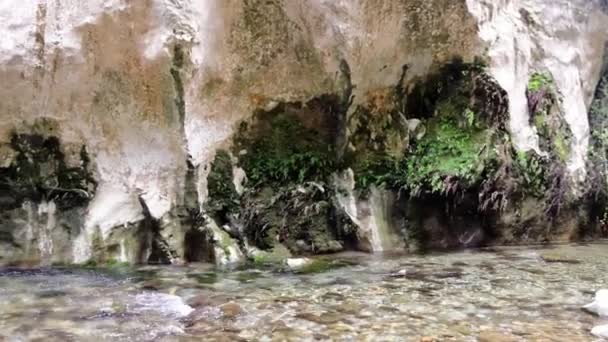 Descubra Cânion Escondido Com Montanha Beleza Rio Explore Montanha Tranquilidade — Vídeo de Stock